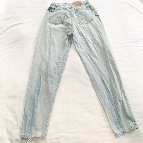 Levi's orange tab light wash heavily distressed 560 loose fit tapered leg jeans - Picture 5 of 10